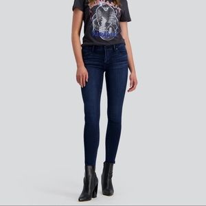 Strom Slim Jeans